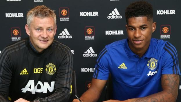 Marcus Rashford: Man Utd striker signs new contract to 2023