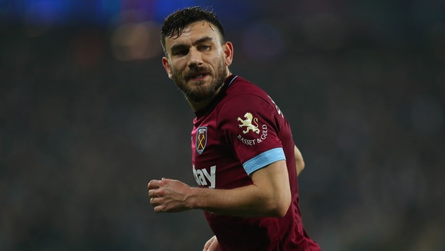 Exclusive: West Ham's Robert Snodgrass Signs New Contract Until 2021