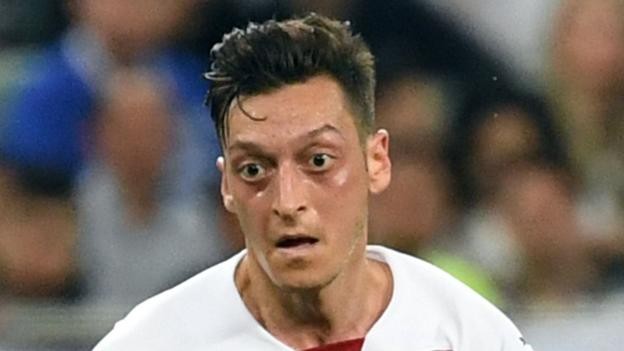Mesut Ozil: Fenerbahce play down move for Arsenal playmaker
