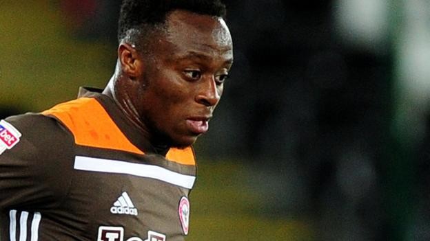 Moses Odubajo: Sheffield Wednesday sign ex-Brentford right-back