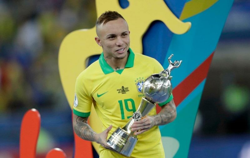 Napoli challenge AC Milan for Brazil star