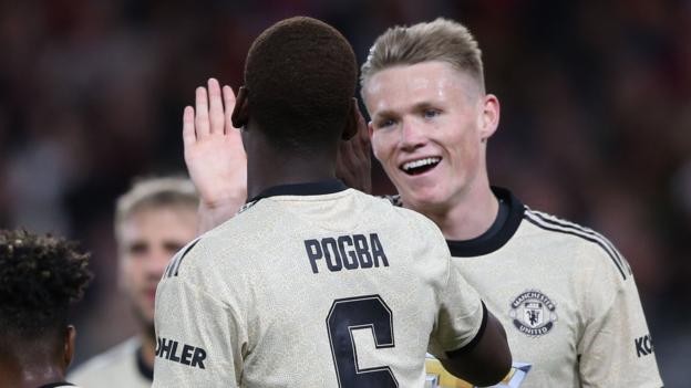 Manchester United beat Perth Glory 2-0 in pre-season friendly