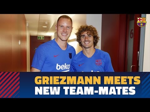Antoine Griezmann meets his new team-mates