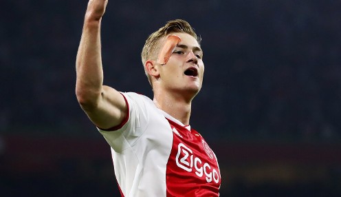 De Ligt completes Juve switch