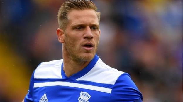 Michael Morrison: Reading sign former Birmingham City captain on two-year deal