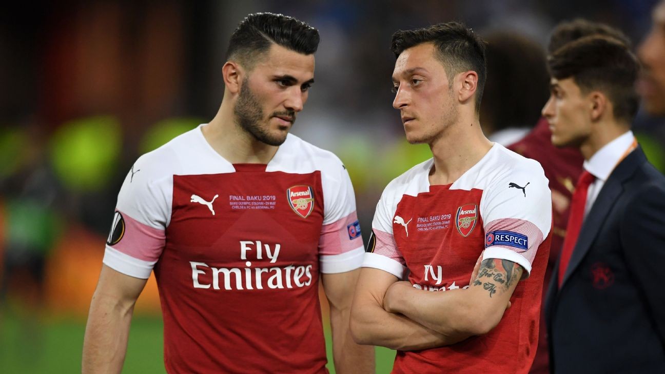 Reports: Ozil unharmed after attempted carjacking