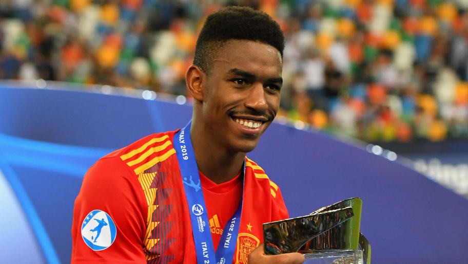 Barcelona Confirm €18m Junior Firpo Signing From Real Betis on 5-Year Deal