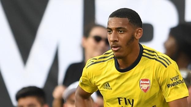 Dominic Thompson: Brentford sign young Arsenal defender