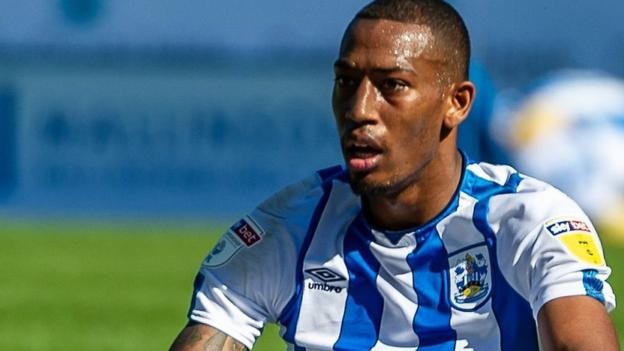 Rajiv van La Parra: Huddersfield Town sell Dutch winger to Red Star Belgrade