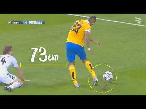 10 Unforgettable DIVES in Football