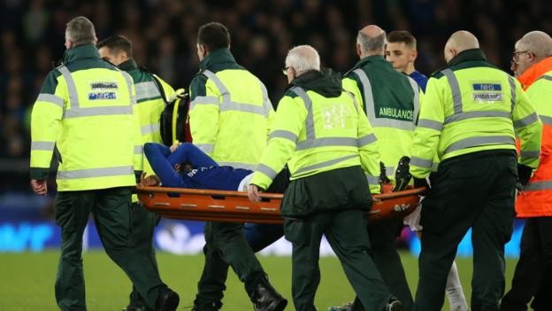 Andre Gomes: Everton midfielder 'to make full recovery' after successful ankle surgery
