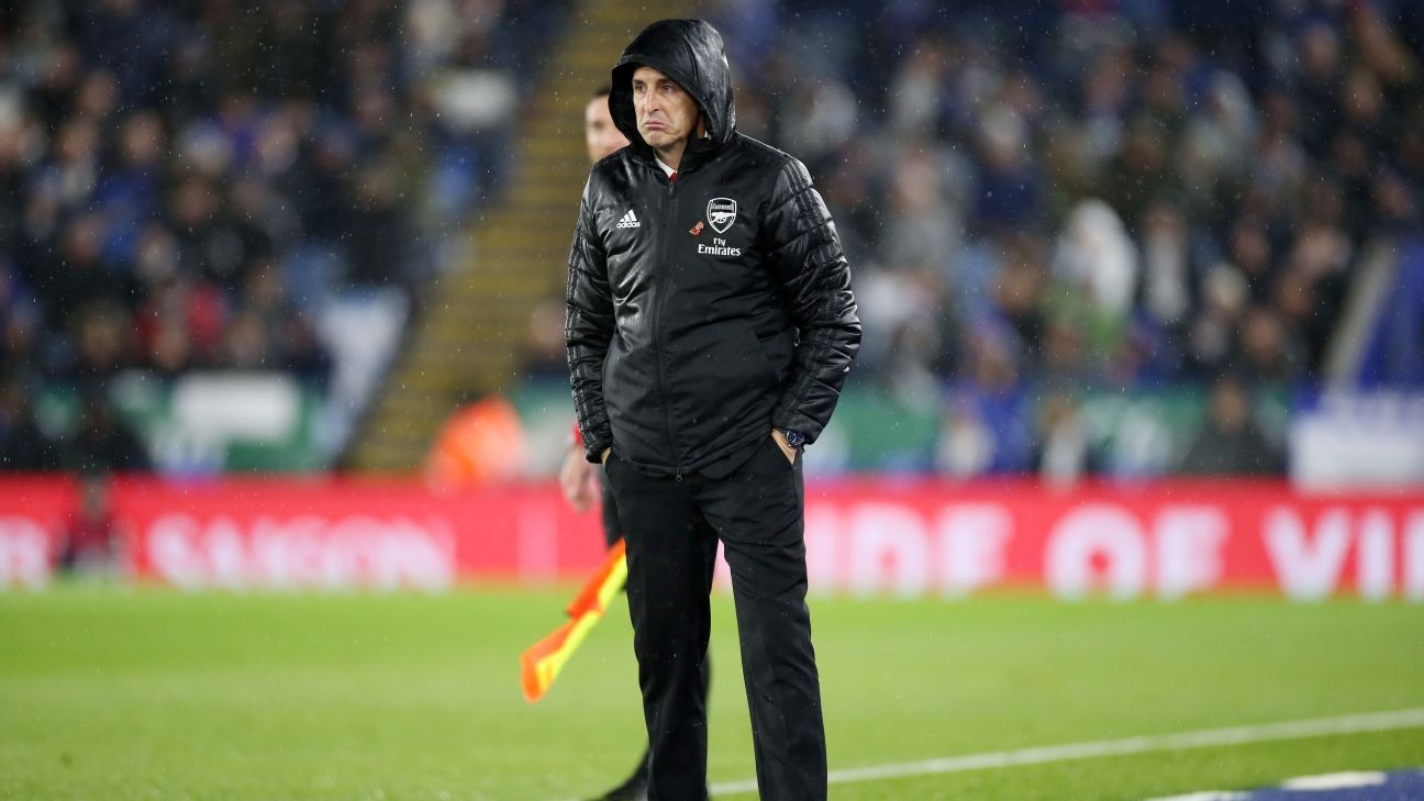 Unai Emery's problems deepen after Arsenal's second-half collapse at Leicester