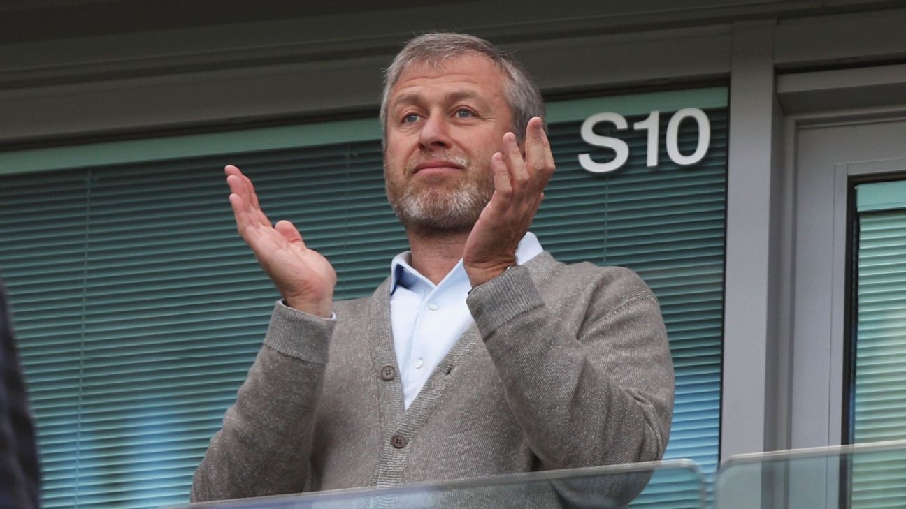 Roman Abramovich 'intimately involved' at Chelsea, won't entertain sale - chairman Bruce Buck