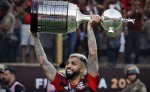 Flamengo fans call for Gabigol to stay