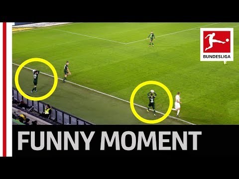 2 Balls in Play?! Funny Throw-In Fail at Wolfsburg