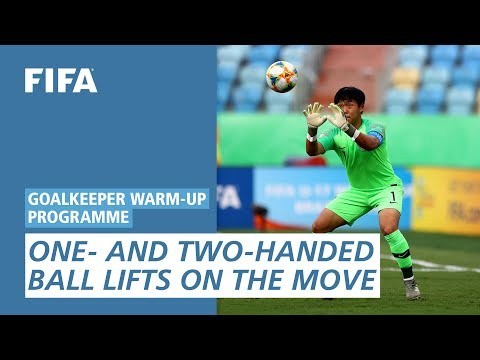 One-And-Two-Handed Ball Lifts On The Move  [Goalkeeper Warm-Up Programme]