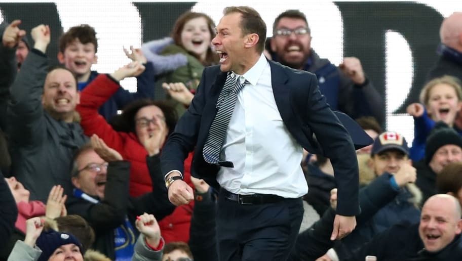 It's Fergie Time! Twitter Reacts as Everton Kick Start New Era With Crucial Win Over Chelsea
