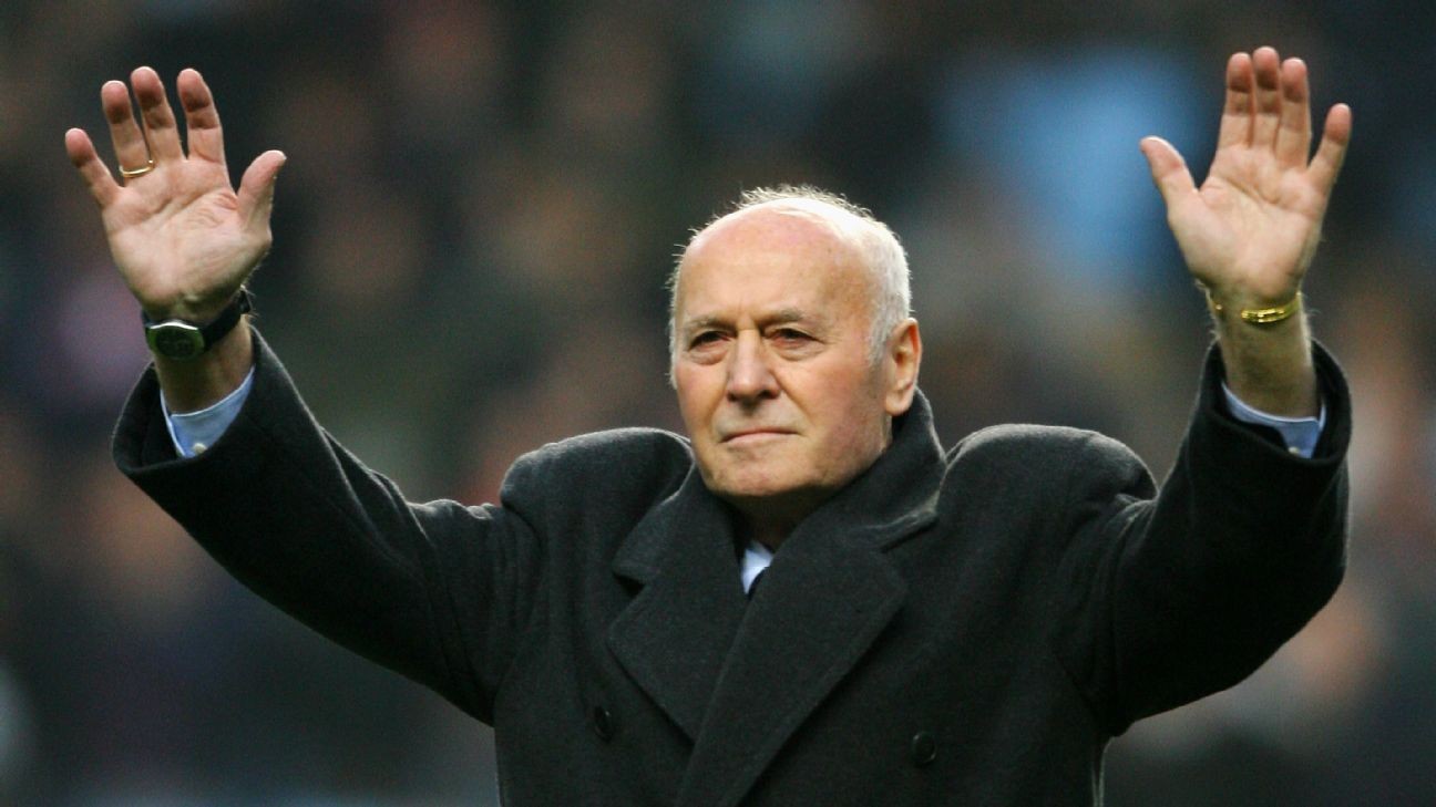 Ex-Aston Villa boss Ron Saunders dies at 87