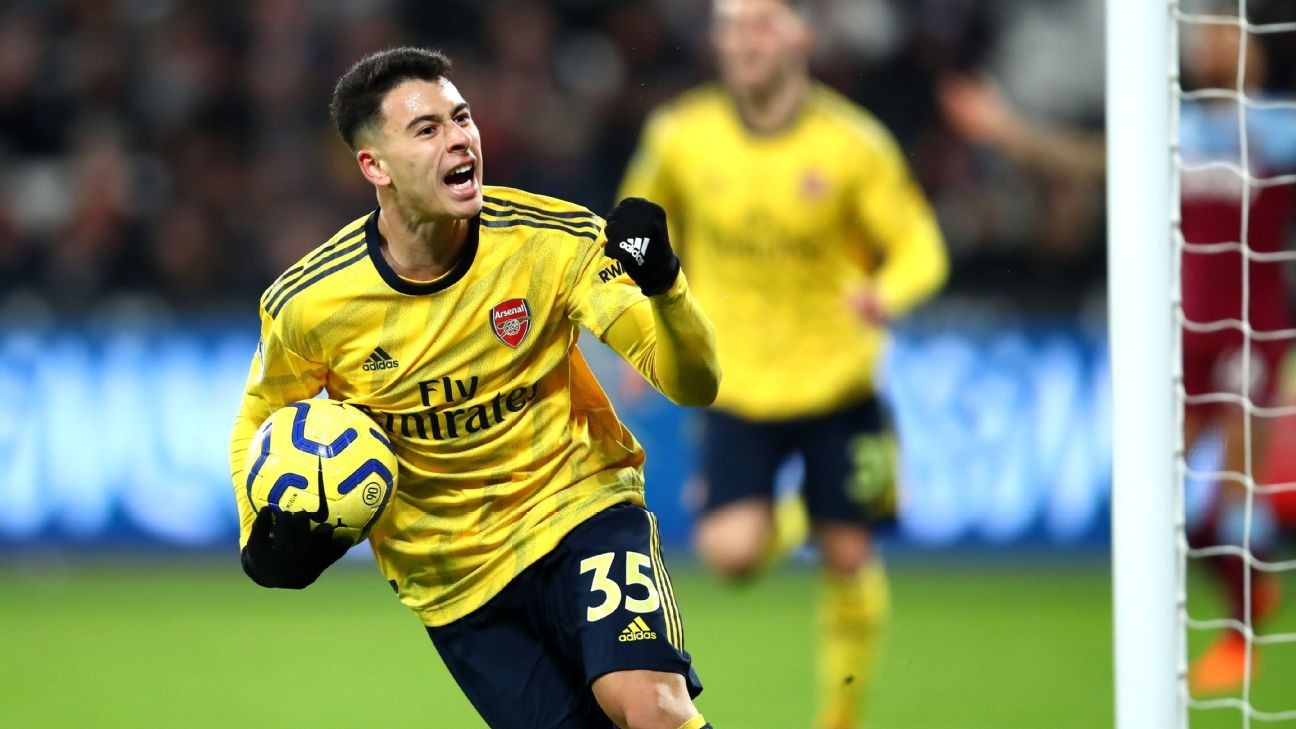 Arsenal beat West Ham to snap winless streak and hand Ljungberg first win