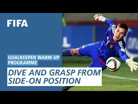 Dive and grasp from side-on position [Goalkeeper Warm-Up Programme]
