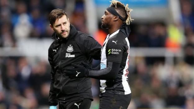 Allan Saint-Maximin: Newcastle United winger to miss festive period with injury