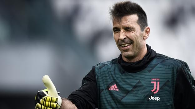 Sampdoria 1-2 Juventus: Gianluigi Buffon equals Paolo Maldini's Serie A appearance record