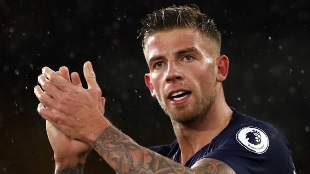 Toby Alderweireld signs new Tottenham contract until 2023