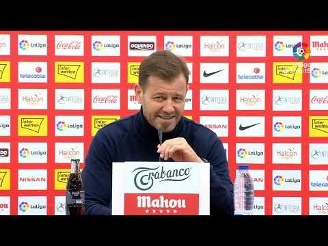 Rueda de prensa de  Manuel Mosquera tras el Real Sporting vs Extremadura UD (0-1)