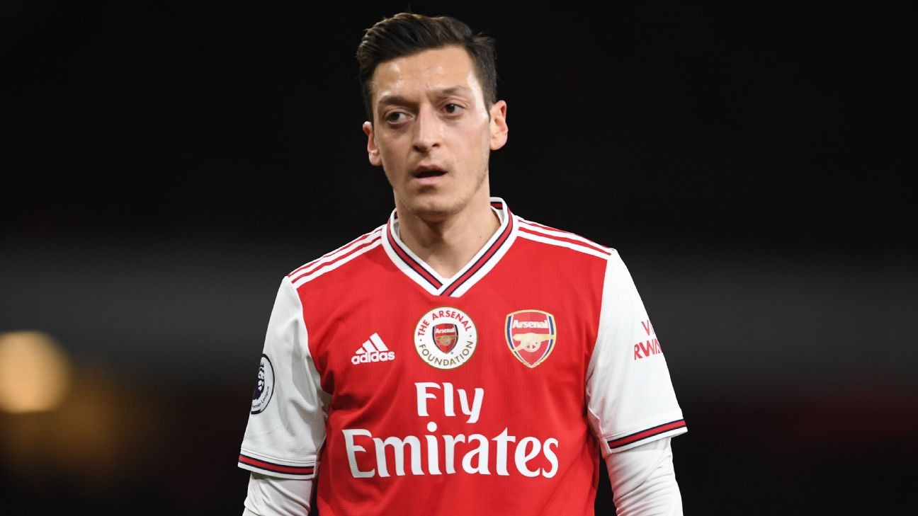 Without Mesut Ozil in squad, Arsenal clash at Everton aired by Chinese TV
