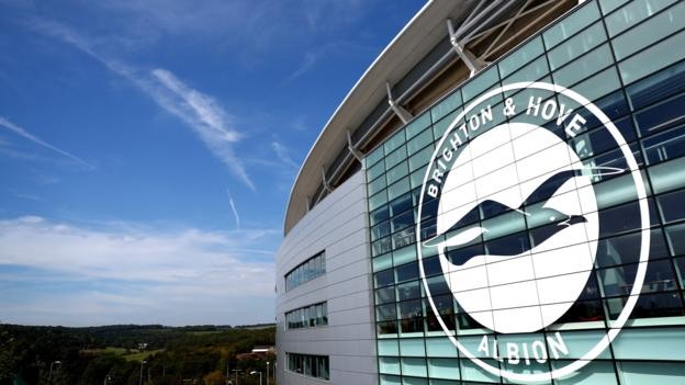 Brighton-Chelsea: Fans arrested for alleged racism and homophobia at Amex Stadium