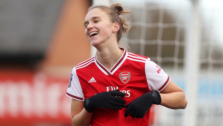 Arsenal Striker Vivianne Miedema Closing in on WSL Scoring Record After Prolific Streak