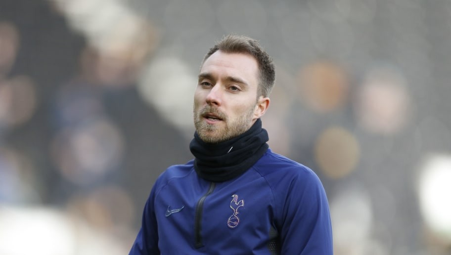 Man Utd Handed Christian Eriksen Boost as Inter Consider Focusing on Arturo Vidal Deal