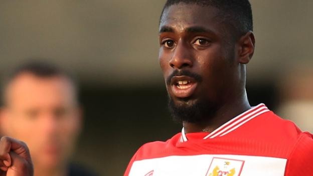 Hakeeb Adelakun: Rotherham United sign winger on loan from Bristol City