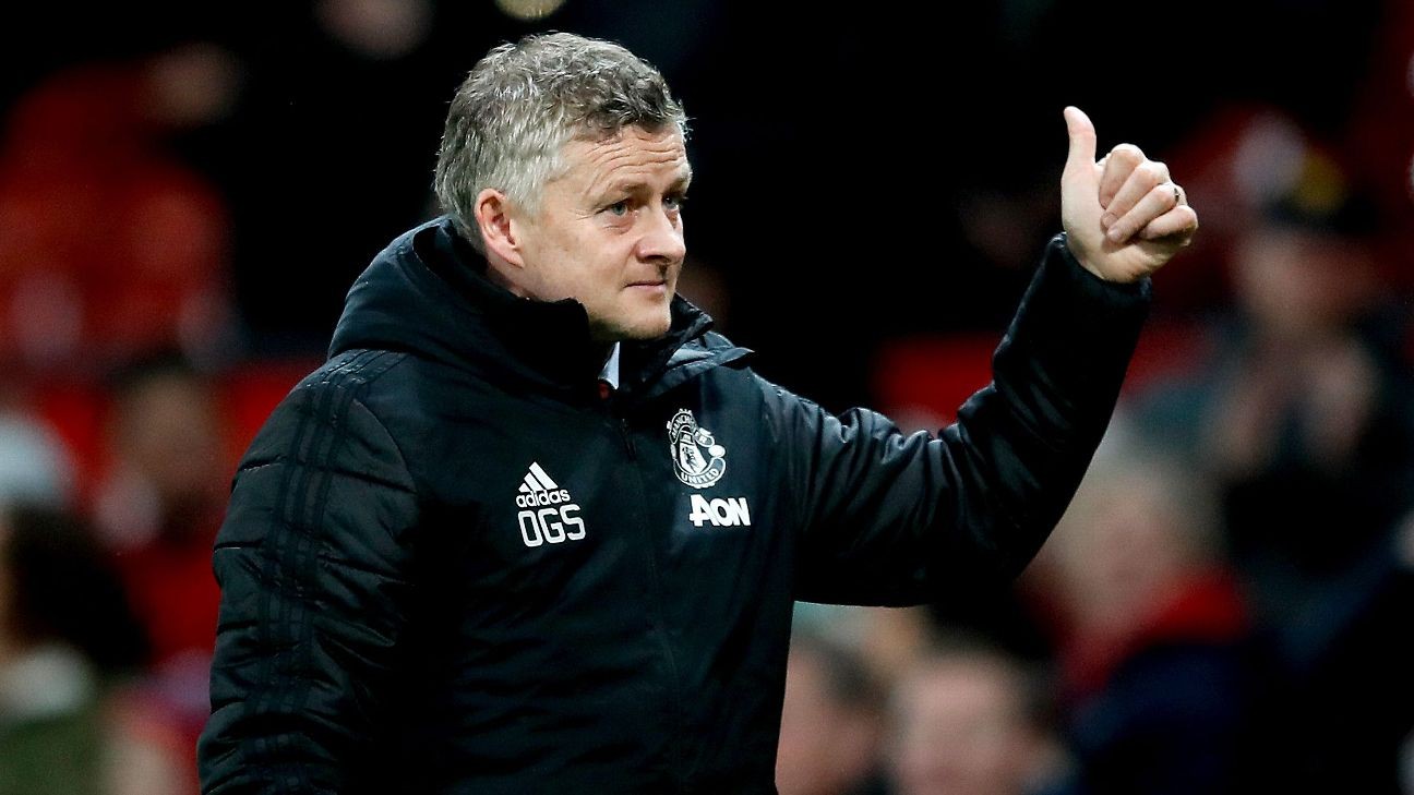 Man United boss Solskjaer gives Woodward, Glazers backing after fan chants