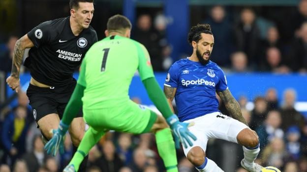 Brighton goalkeeper Mat Ryan donates £15,000 to Australian bushfire relief