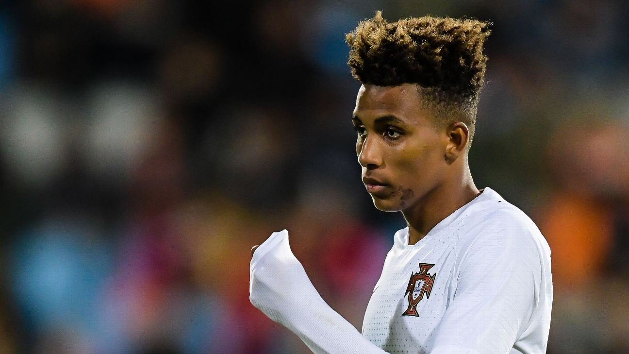 Gedson Fernandes becomes Mourinho's first signing at Tottenham