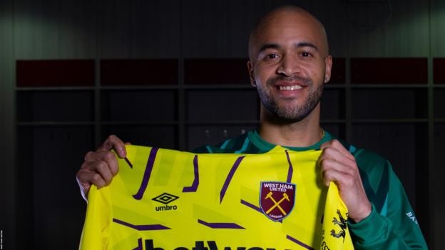Darren Randolph: West Ham re-sign goalkeeper from Middlesbrough
