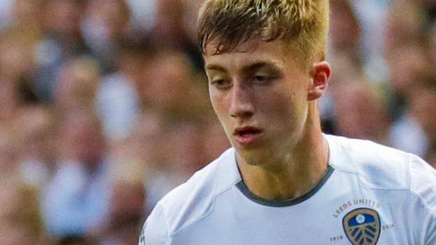 Jack Clarke: QPR sign Tottenham Hotspur winger on loan