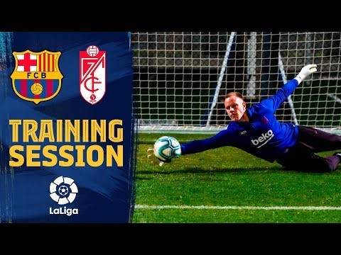 Ter Stegen and Arthur train with the rest of the squad