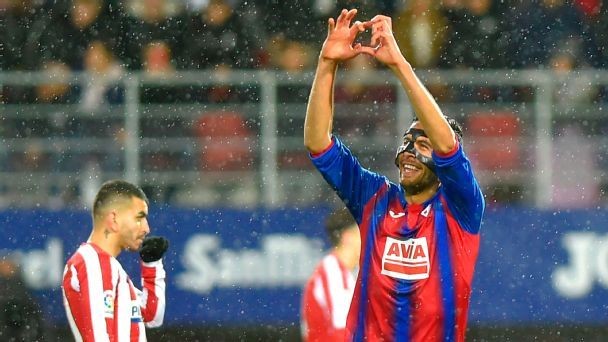 Toothless Atletico beaten at tiny Eibar