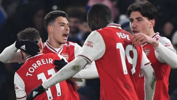 Chelsea 2-2 Arsenal: Hector Bellerin earns Arsenal point in London derby