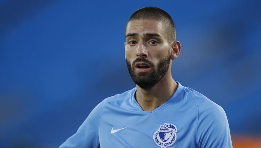 Crystal Palace Enter Talks With Dalian Yifang Over Winger Yannick Carrasco