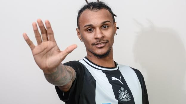 Valentino Lazaro joins Newcastle on loan from Schalke