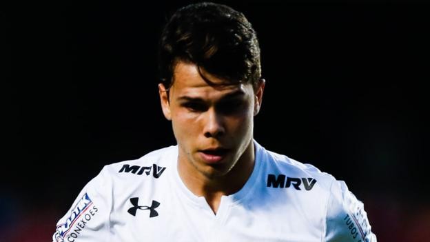 Felipe Araruna: Reading sign Brazilian midfielder from Sao Paulo