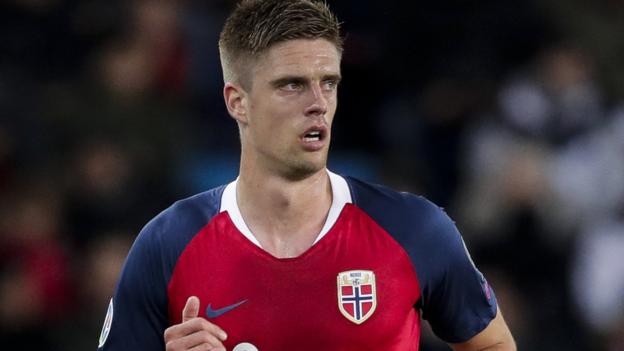 Markus Henriksen: Bristol City sign Hull City midfielder on loan
