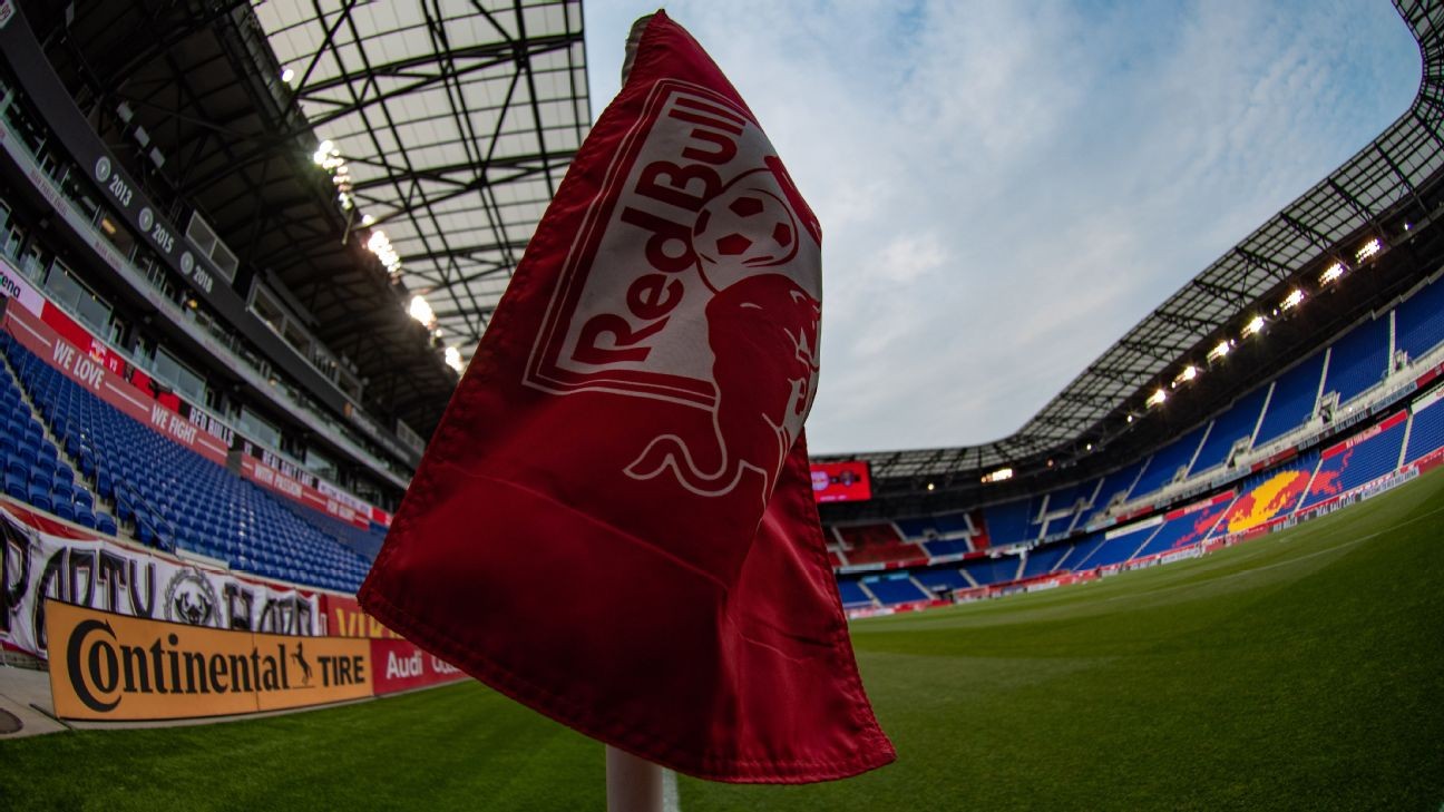 New York Red Bulls hire Wolves' Kevin Thelwell as head of sport