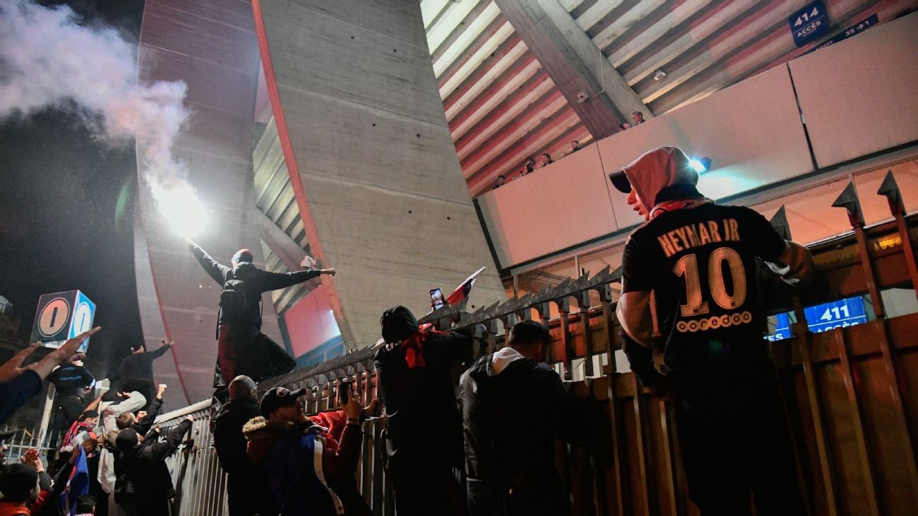 Bundesliga, Ligue 1 and Ligue 2 suspended because of coronavirus