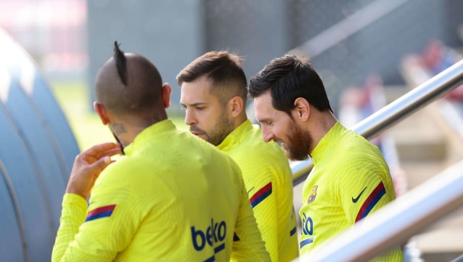Social Media Roundup: How Barcelona Players Are Doing Following Football Postponement