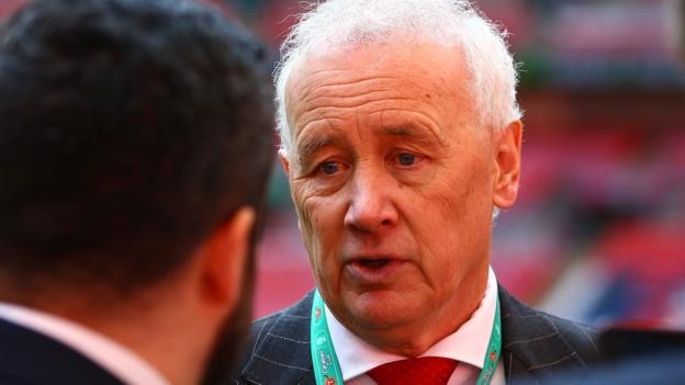 Premier League: EFL should not seek top-flight coronavirus handouts, says chairman