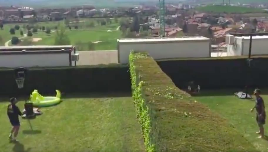 Impressions, Keepy Ups & Toilet Roll Fails - Roundup of the Lighter Side of the News